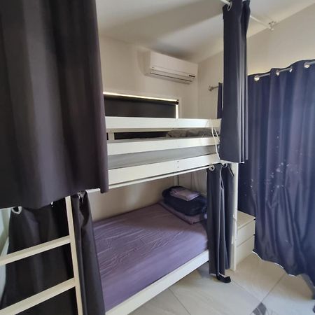 Homestyle Hostel - 18-36Yrs Caloundra Esterno foto