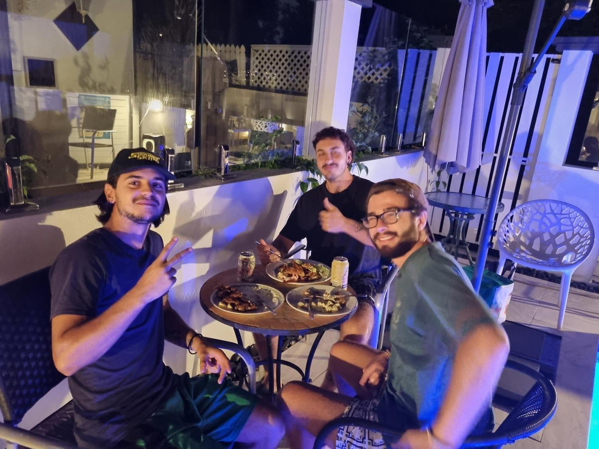 Homestyle Hostel - 18-36Yrs Caloundra Esterno foto